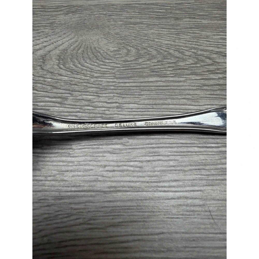13 Oneida Craft And Oneida Deluxe Spoon Lot Stainless Steel Kitchen Cooking